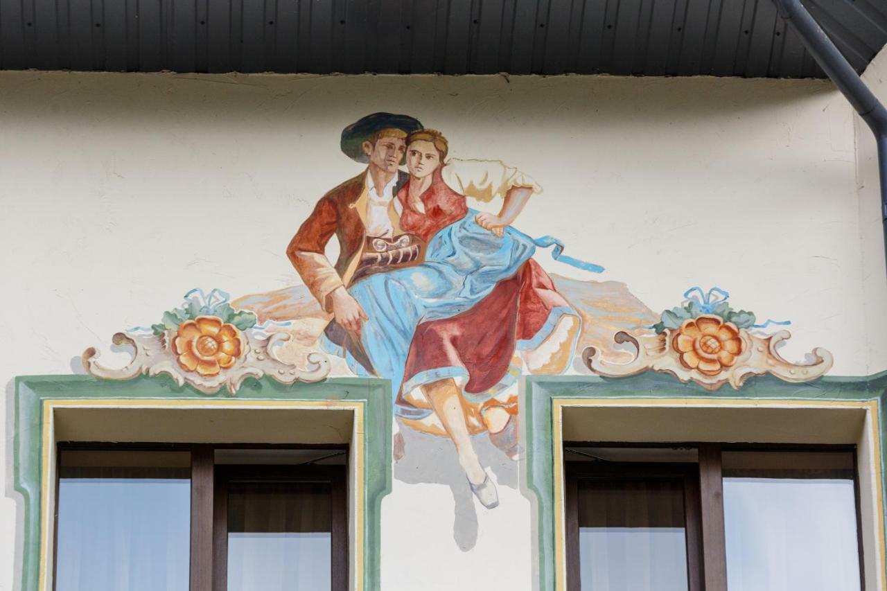 Baron Spa Hotel - Museum Yaremche Exterior foto